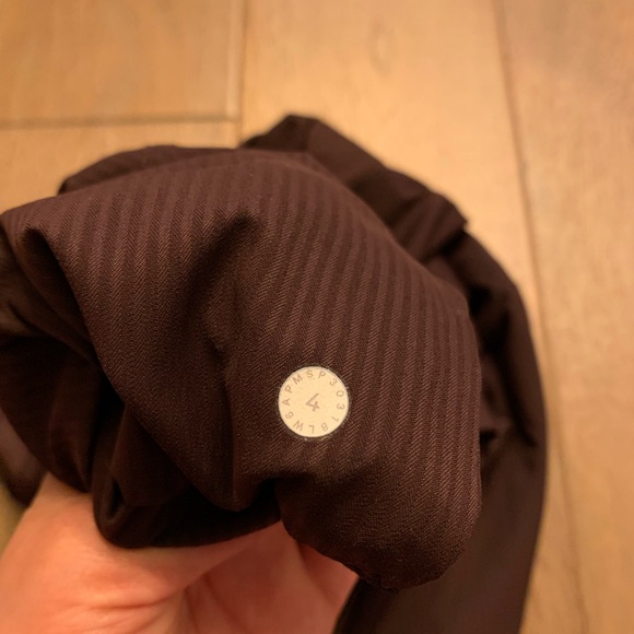 Lululemon Black Satin Dance Studio Crop size 4 - Picture 10 of 10